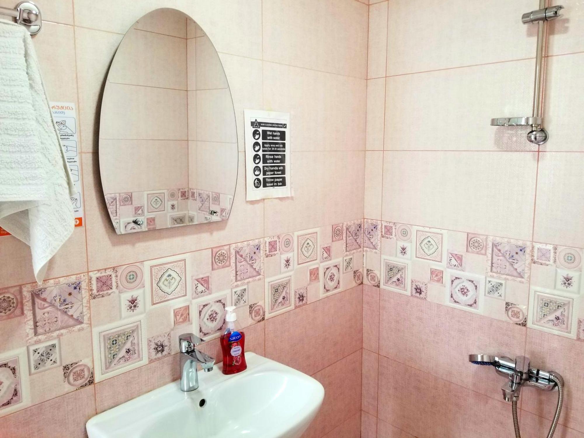 Milla Hotel Kazbegi Bilik gambar